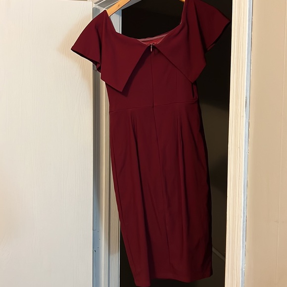 Dress - Picture 3 of 4